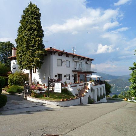 Hotel Panoramico Lago D'Orta (Adults Only) Madonna Del Sasso Dış mekan fotoğraf