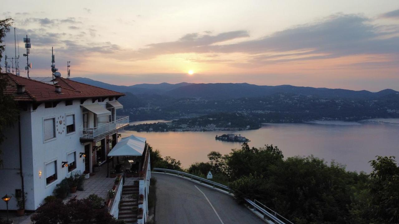 Hotel Panoramico Lago D'Orta (Adults Only) Madonna Del Sasso Dış mekan fotoğraf