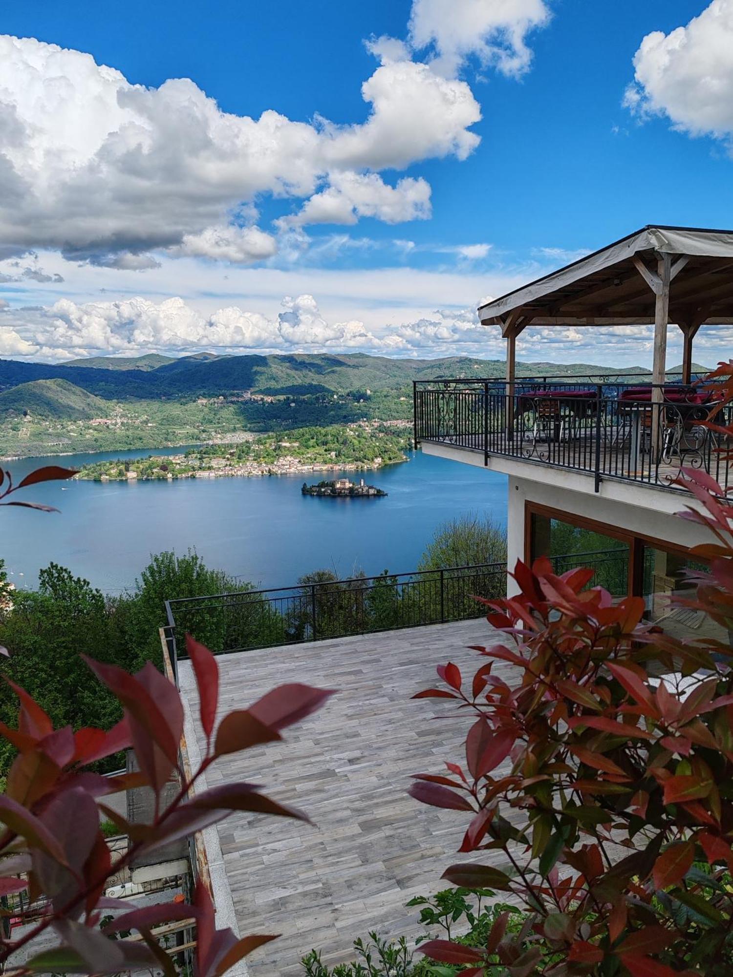Hotel Panoramico Lago D'Orta (Adults Only) Madonna Del Sasso Dış mekan fotoğraf