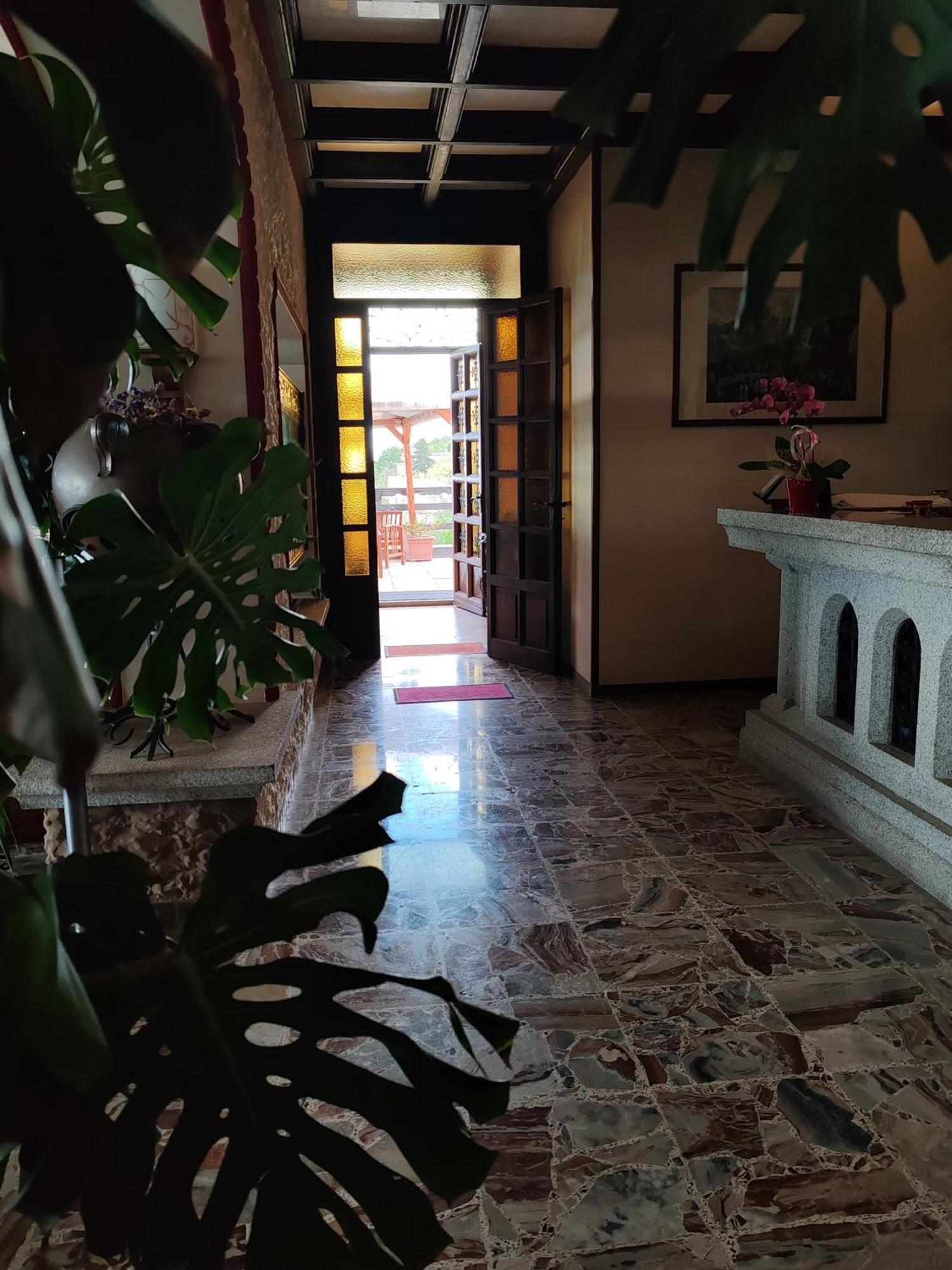 Hotel Panoramico Lago D'Orta (Adults Only) Madonna Del Sasso Dış mekan fotoğraf