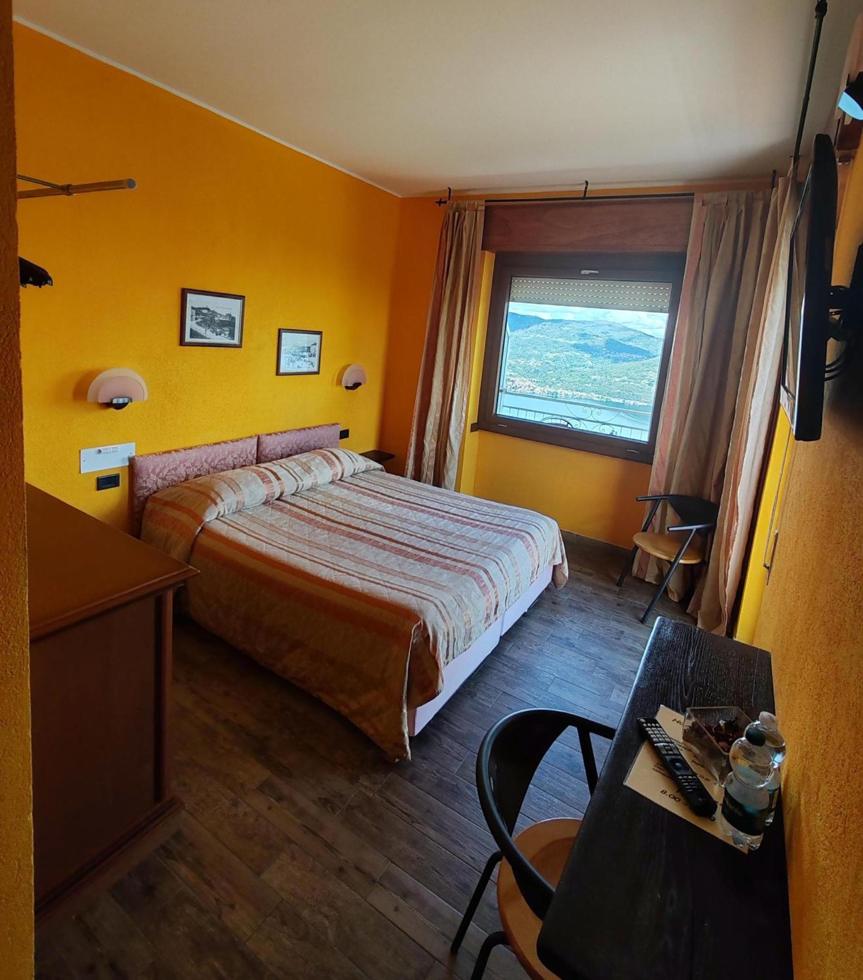 Hotel Panoramico Lago D'Orta (Adults Only) Madonna Del Sasso Dış mekan fotoğraf