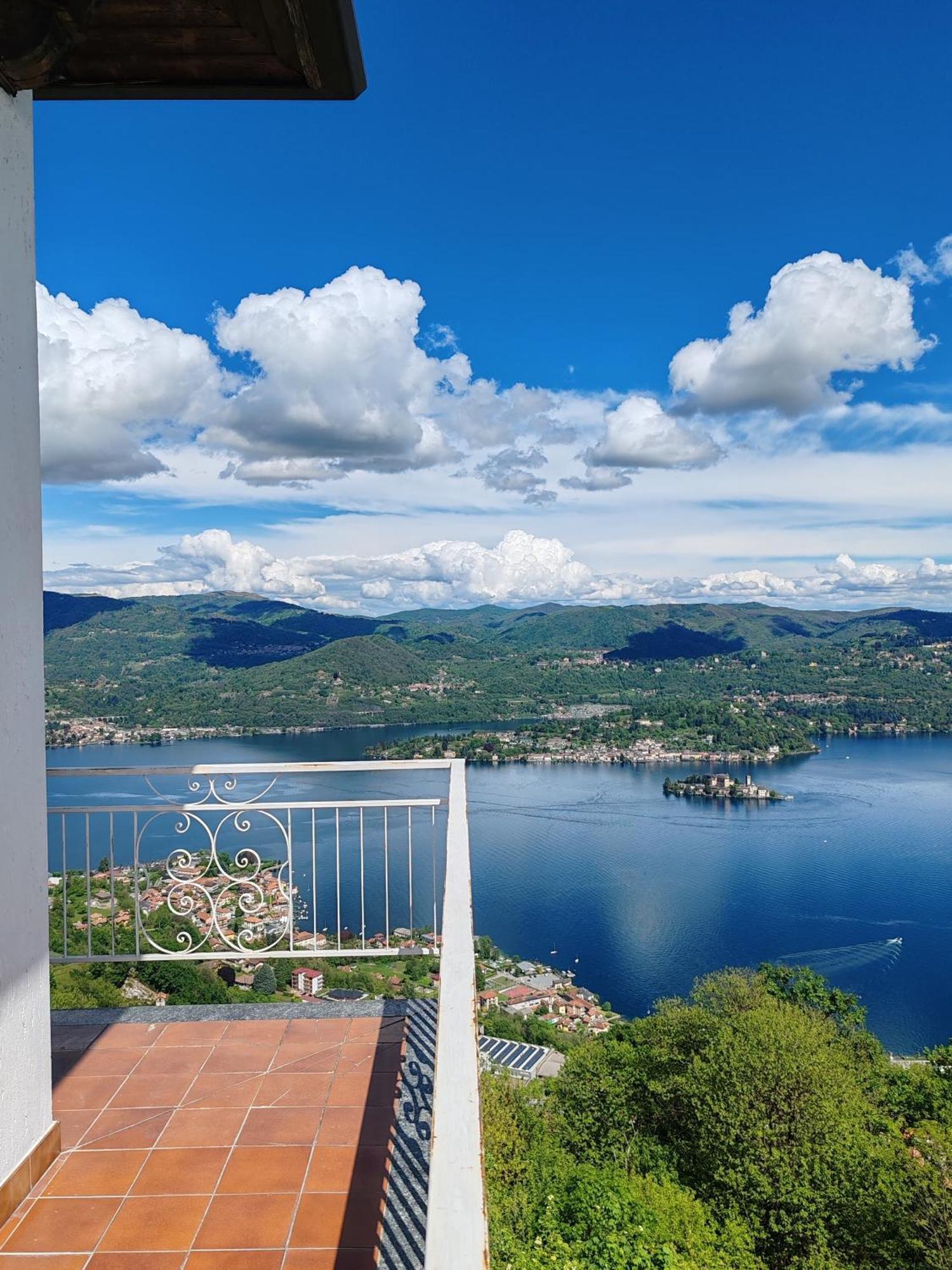 Hotel Panoramico Lago D'Orta (Adults Only) Madonna Del Sasso Dış mekan fotoğraf