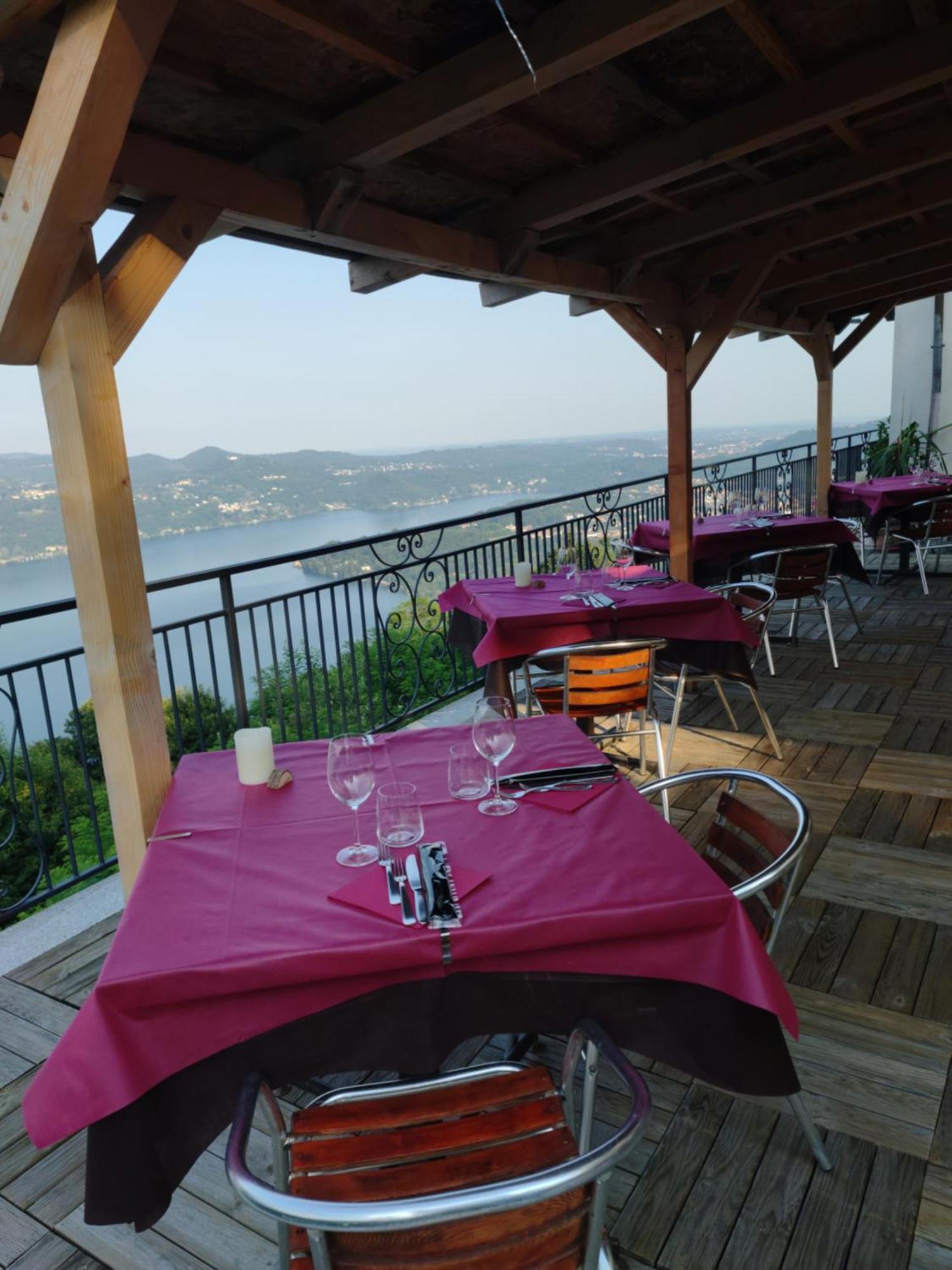 Hotel Panoramico Lago D'Orta (Adults Only) Madonna Del Sasso Dış mekan fotoğraf