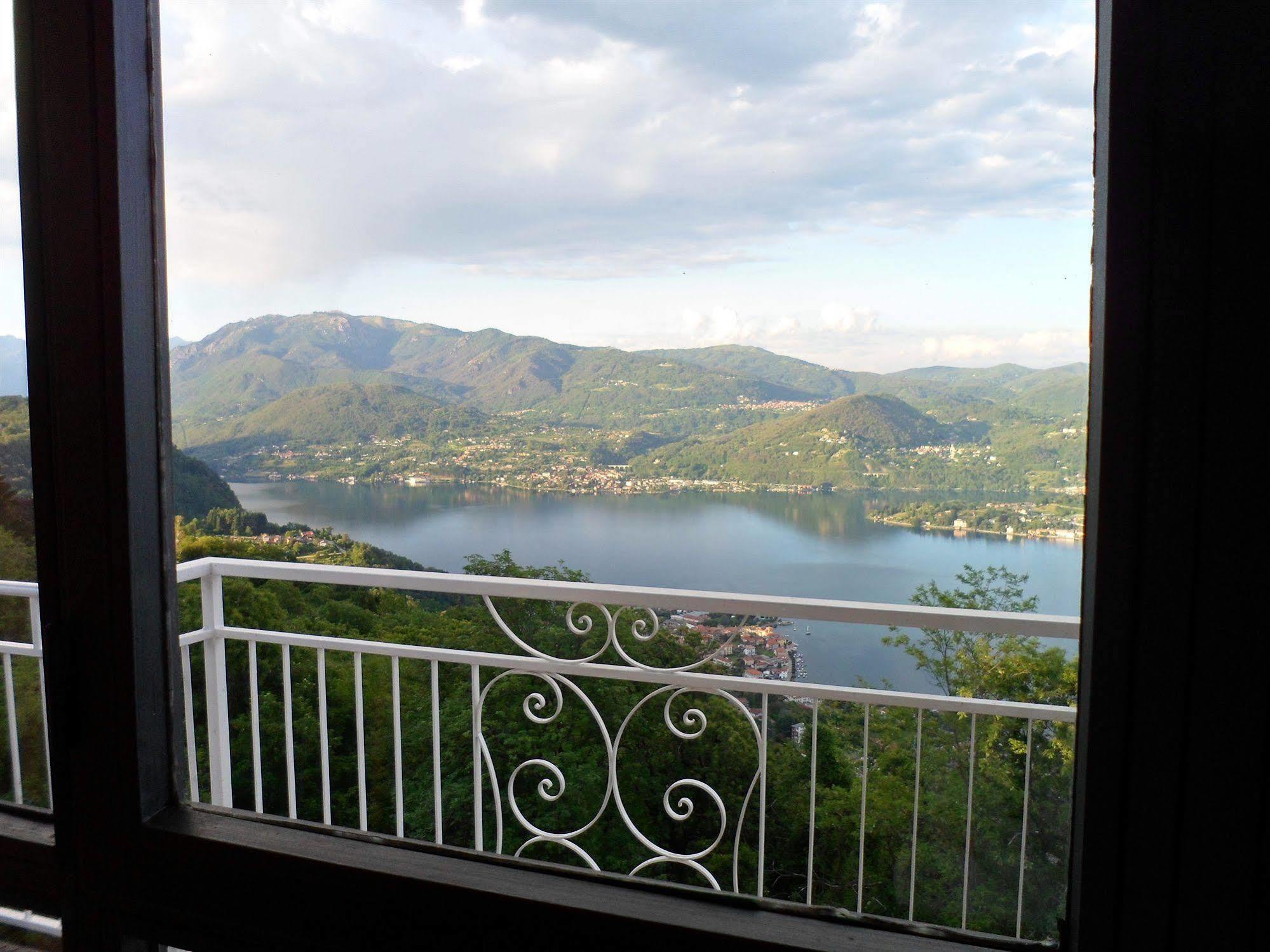 Hotel Panoramico Lago D'Orta (Adults Only) Madonna Del Sasso Dış mekan fotoğraf