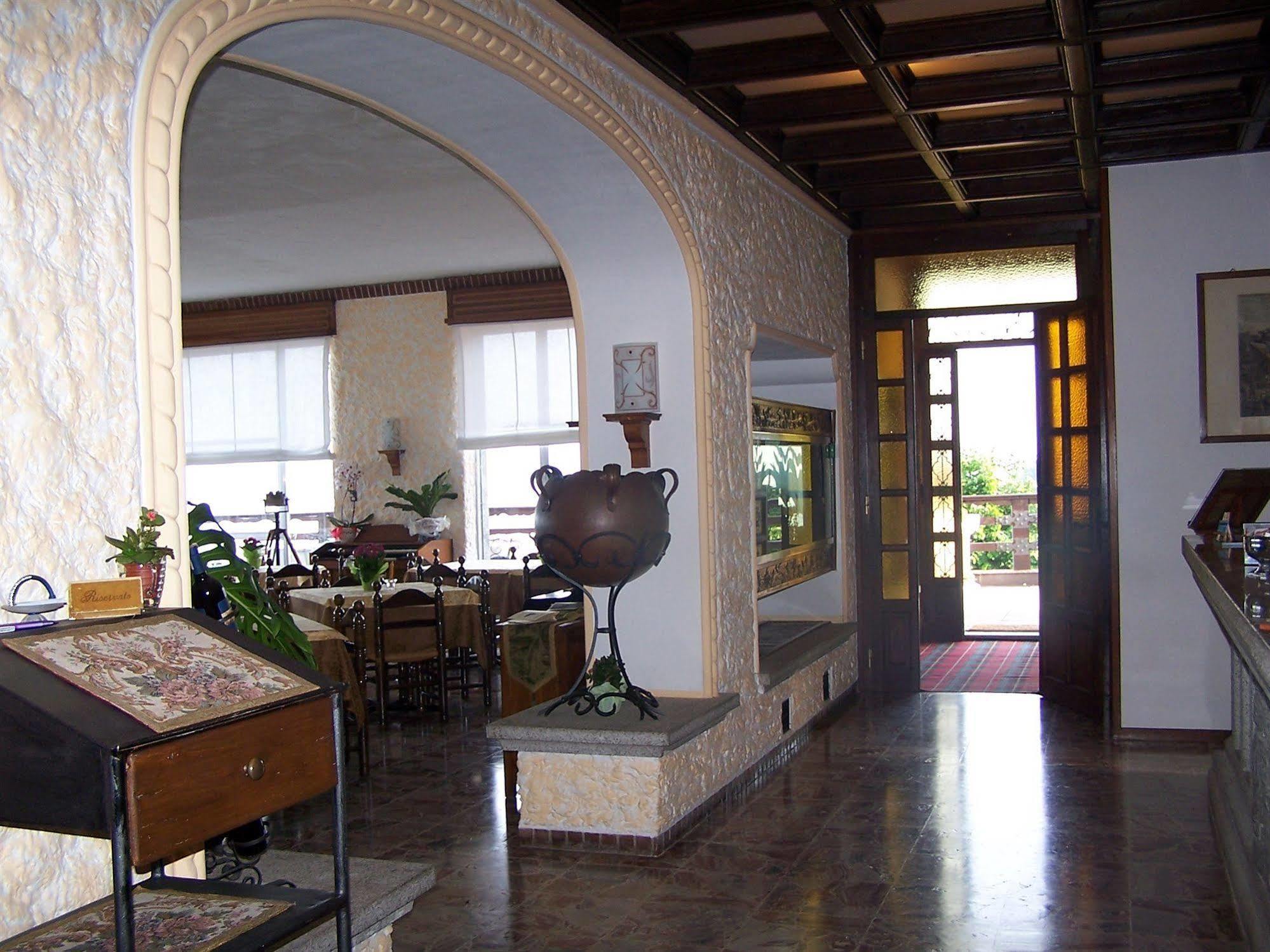Hotel Panoramico Lago D'Orta (Adults Only) Madonna Del Sasso Dış mekan fotoğraf