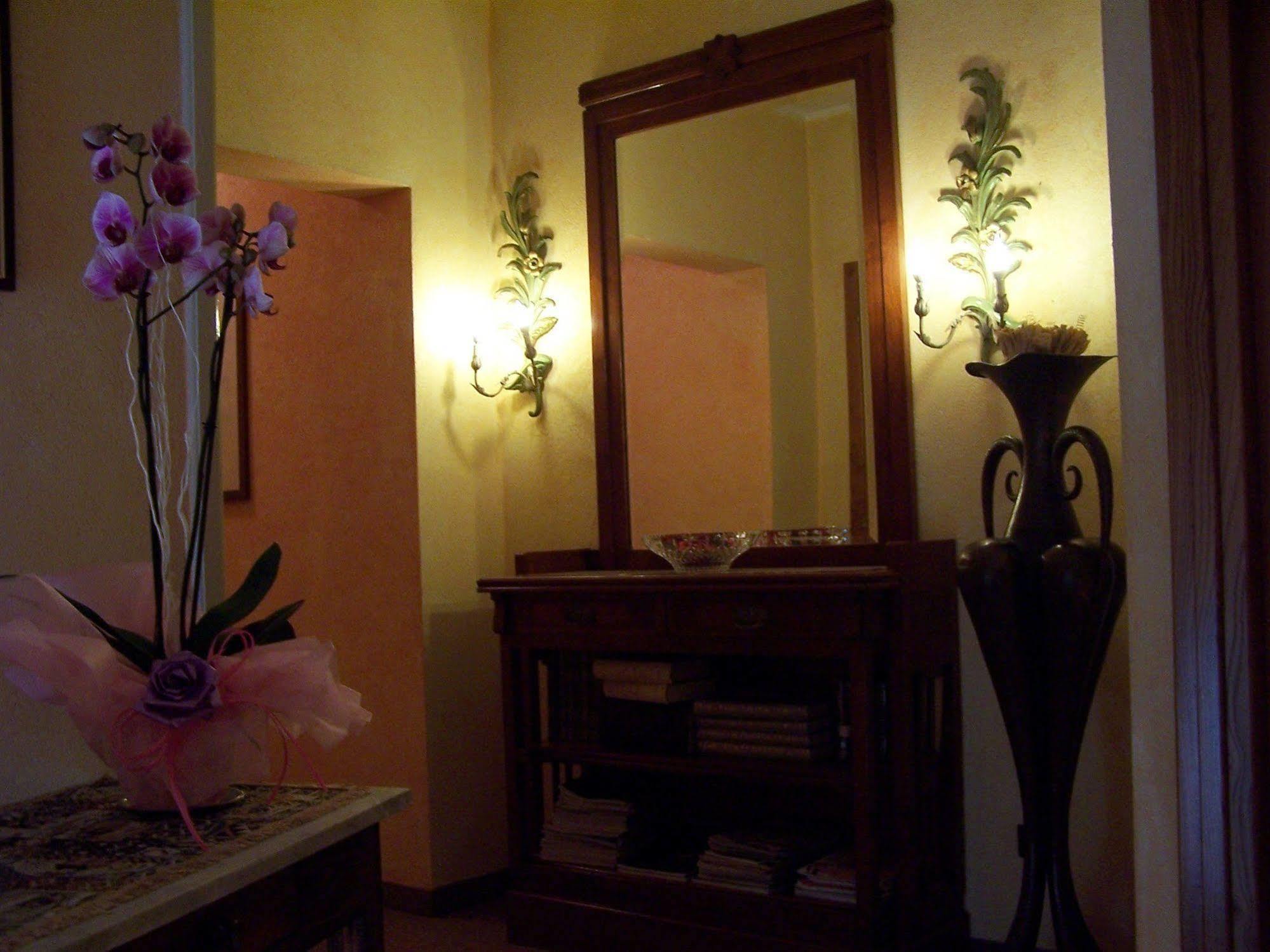 Hotel Panoramico Lago D'Orta (Adults Only) Madonna Del Sasso Dış mekan fotoğraf